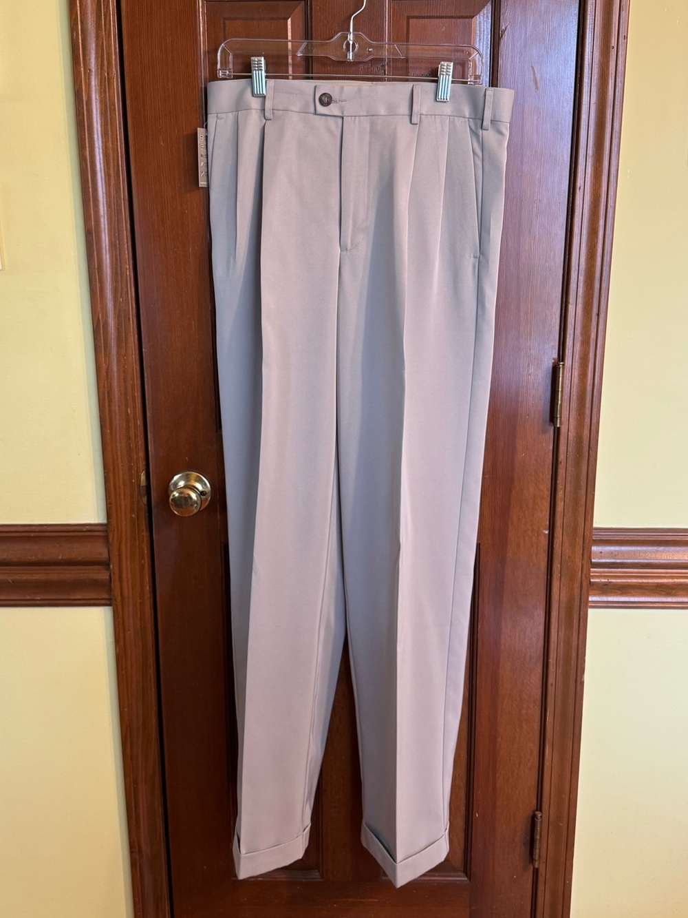 Dockers Men's Dress Pants in Beige/Khaki NWT